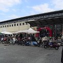 (04)